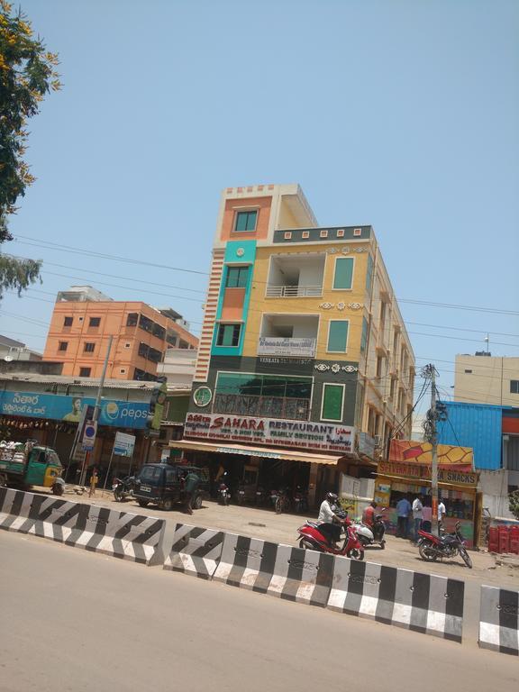 Venkata Sai Guest House Haiderabad Buitenkant foto